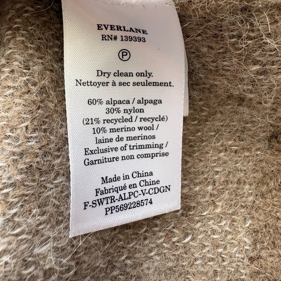 Everlane Alpaca V Neck Cropped Cardigan - Picture 10 of 13
